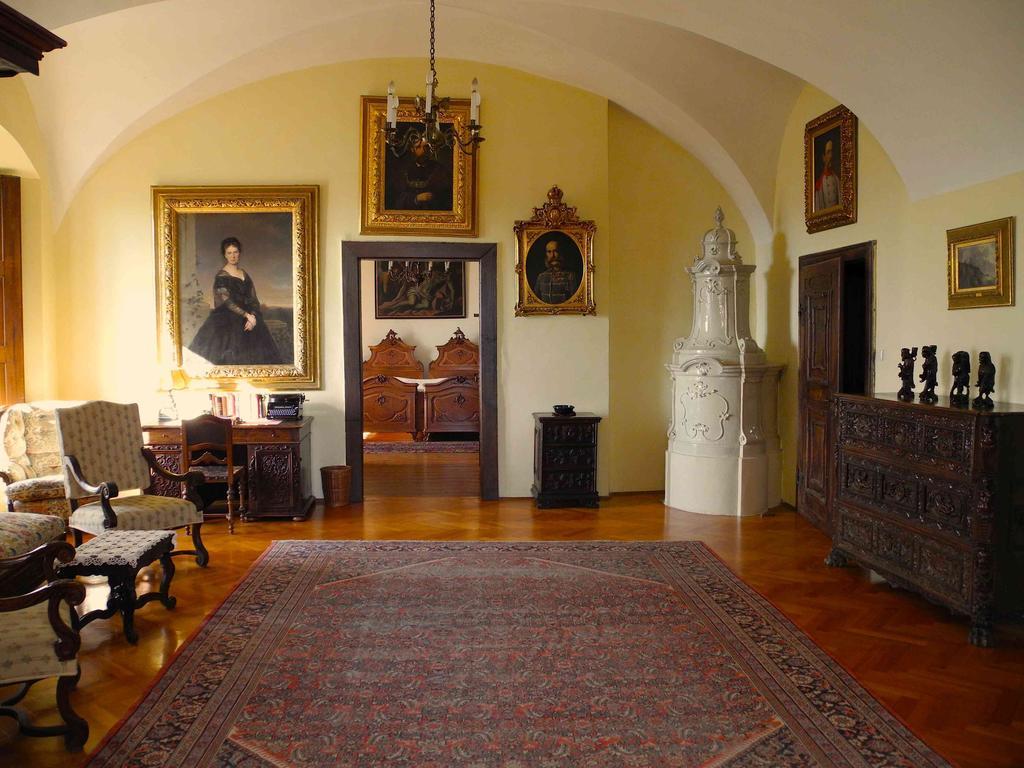 Burg Bernstein Hotel Bilik gambar